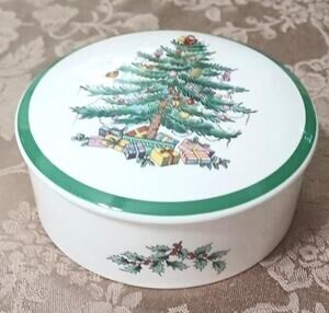Spode Christmas Tree Candy Round Covered 5"x2"Dish Trinket Box England Collector